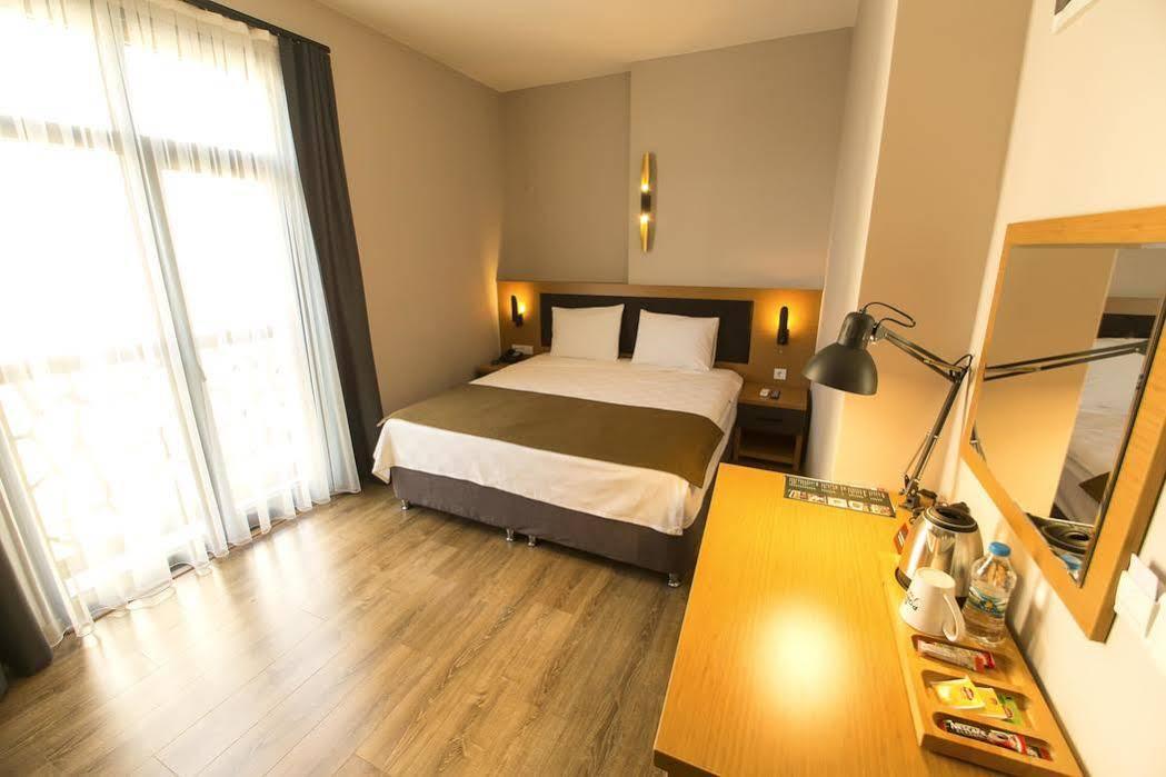 Big Point Plus Hotel Biga Esterno foto